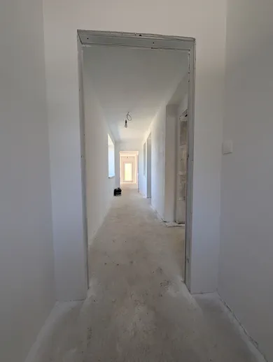 Na predaj 3-izbový byt, 80 m², Nové Mesto nad Váhom