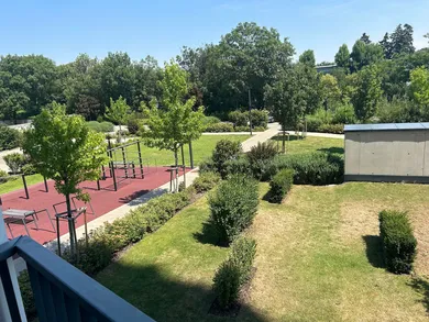 Na predaj 4-izbový byt, 118 m², Bratislava-Nové Mesto, Račianska