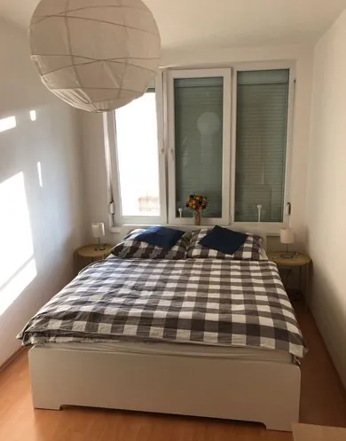 Na prenájom 2-izbový byt, 55 m², Bratislava-Ružinov, Jégého