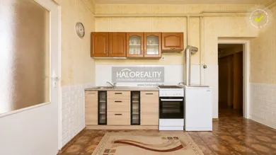 Domy na sprzedaż, Kolárovo · €95 000