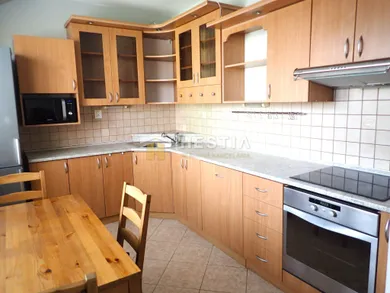 Na predaj 3-izbový byt, 93 m², Senica, Senica / Generála L. Svobodu