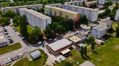 Na predaj komerčné, 600 m², Topoľčany, Janka Matušku