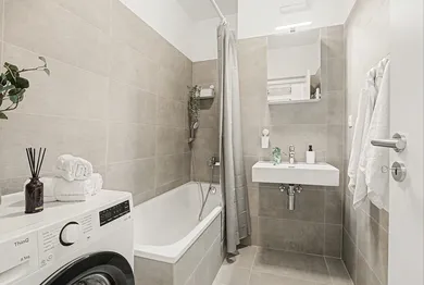 Na prenájom 3-izbový byt, 60 m², Bratislava-Ružinov, Bajkalská