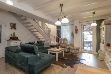 Na predaj 4-izbový dom, 168 m², Žilina