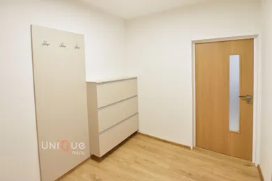 Na prenájom 1-izbový byt, 35 m², Komárno, Vnútorná Okružná