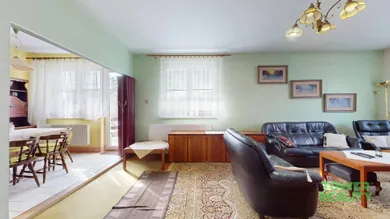Na predaj 5-izbový dom, 180 m², Trenčín, Kvetná