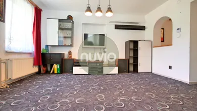 Na predaj 5-izbový dom, 240 m², Sklené