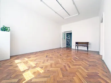Na predaj 3-izbový byt, 101 m², Bratislava-Staré Mesto, Štetinova