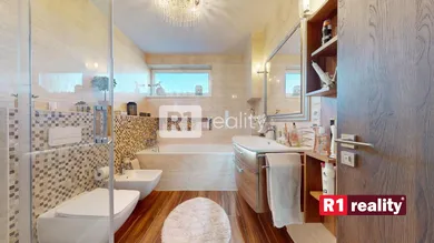 Na predaj 4-izbový dom, 131 m², Piešťany, Jachtárska