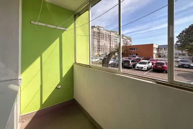 Na predaj 3-izbový byt, 70 m², Bratislava-Vrakuňa, Bebravská