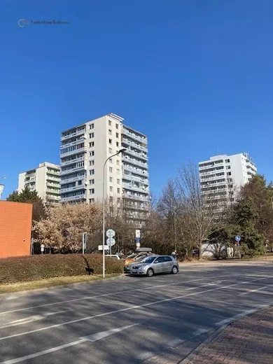 Byty na prenájom 2-izbový, Nitra · €140 000
