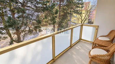 Na prenájom 2-izbový byt, 54 m², Bratislava-Rača, Kadnárova