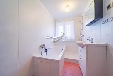 Na predaj dom, 89 m², Stará Bašta