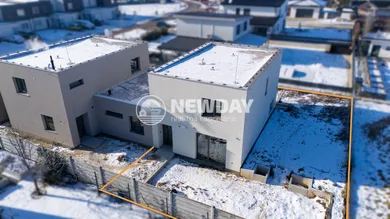 Na predaj 5-izbový byt, 131 m², Nová Dubnica