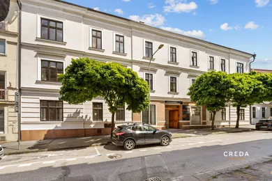 Na prenájom komerčné, 126 m², Nitra, Farská