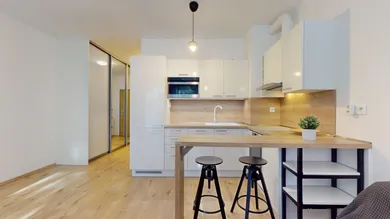 Na prenájom 1-izbový byt, 39 m², Bratislava-Ružinov, Mlynské nivy
