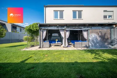 Domy na sprzedaż, Galanta · €259 700