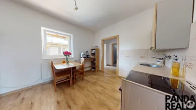 Na predaj 3-izbový dom, 76 m², Kuzmice, Jacovská