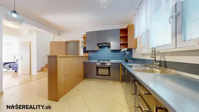Na predaj dom v Bratislava-Vajnory · €299 000 · Čiastočná rekonštrukcia