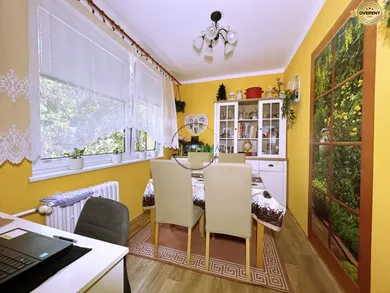 Na predaj 4-izbový byt, 65 m², Piešťany, A. Hlinku