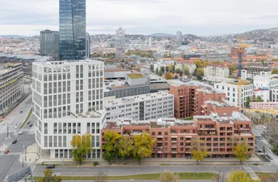 Na predaj 3-izbový byt, 78 m², Bratislava-Ružinov, Dulovo námestie