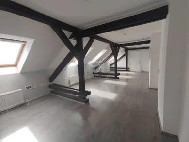 Obiekty na wynajem, Bratislava-Staré Mesto · €900