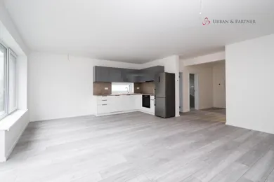 Квартиры на продажу, 3-комнатные, Bratislava-Karlova Ves · €433 000