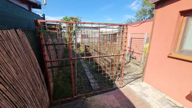 Na predaj pozemok, 392 m², Bratislava-Ružinov, Domové role