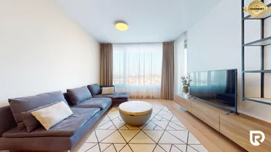Na prenájom 2-izbový byt, 57 m², Bratislava-Staré Mesto, Továrenská