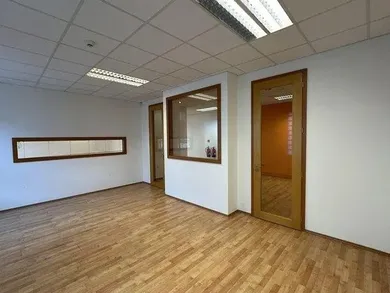 Komerčné priestory na prenájom, Bratislava-Petržalka · €9