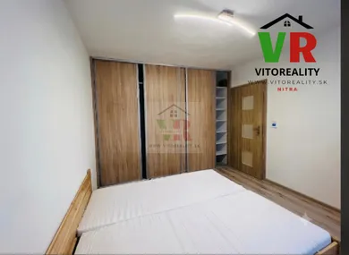 Na predaj 2-izbový byt, 57 m², Nitra, Jarmočná