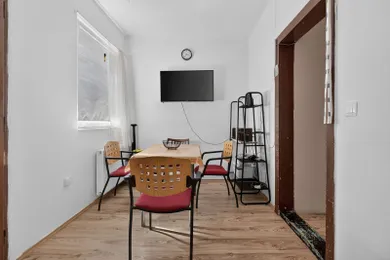 Na predaj 4-izbový dom, 250 m², Trnava