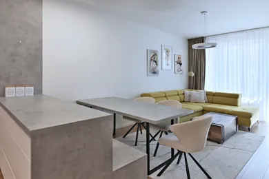 Na predaj 3-izbový byt, 71 m², Bratislava-Lamač, Jána Langoša