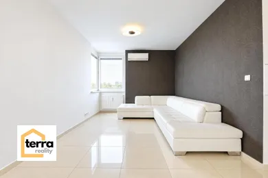 Na predaj 4-izbový byt, 105 m², Bratislava-Ružinov, Ružová dolina