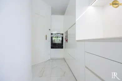 Na predaj 4-izbový dom, 360 m², Piešťany, Panenská