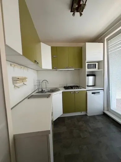 Na predaj 3-izbový byt, 79 m², Bratislava-Ružinov, Muškátová