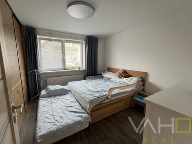 Na predaj 5-izbový dom, 277 m², Cífer