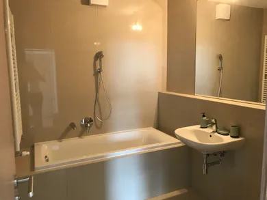 Na prenájom 3-izbový byt, 107 m², Bratislava-Devínska Nová Ves