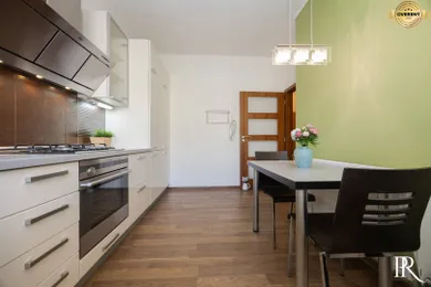 Na predaj 2-izbový byt, 63 m², Považská Bystrica