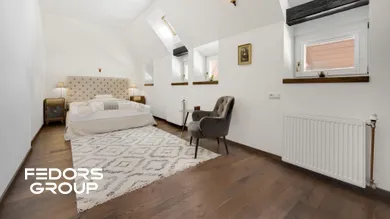 Na predaj 4-izbový byt, 174 m², Bratislava-Staré Mesto, Timravina
