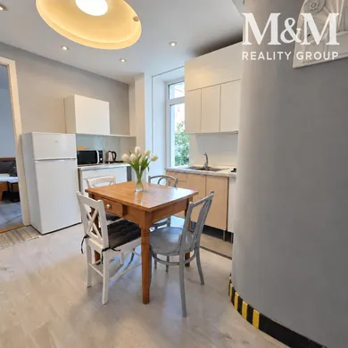 Na prenájom 2-izbový byt, 63 m², Bratislava-Staré Mesto