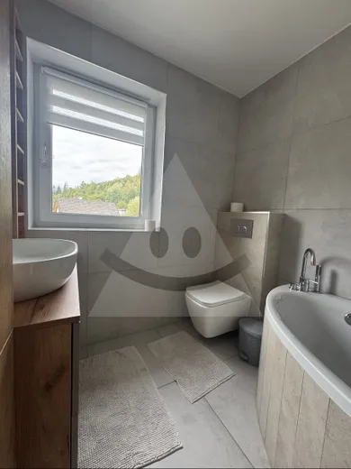 Na prenájom dom, 849 m², Snežnica