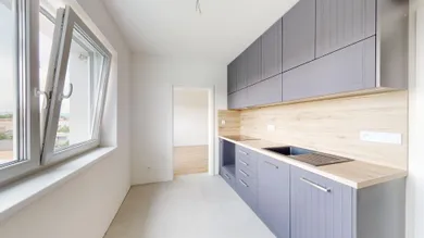 Na predaj 2-izbový byt, 55 m², Lučenec, V. V. Majkovského