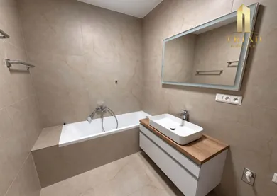 Na predaj 3-izbový byt, 91 m², Nové Zámky