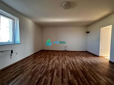 Na predaj 2-izbový dom, 110 m², Zemianska Olča