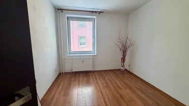 Na predaj 4-izbový byt, 82 m², Partizánske
