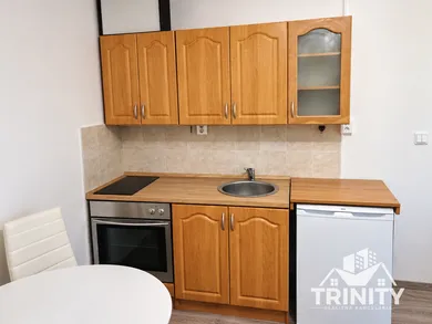 Квартиры в аренду, 1-комнатные, Nové Zámky · €370
