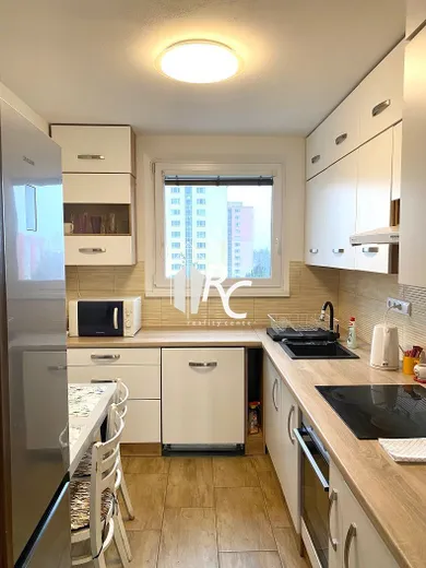 Mieszkania na sprzedaż, 4-pokojowe, Martin · €189 900