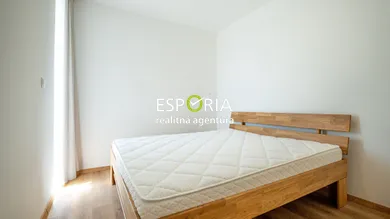 Na prenájom 1-izbový byt, 33 m², Prešov, Jesenná