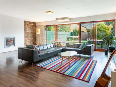 Eladó házak, Bratislava-Ružinov · €599 000